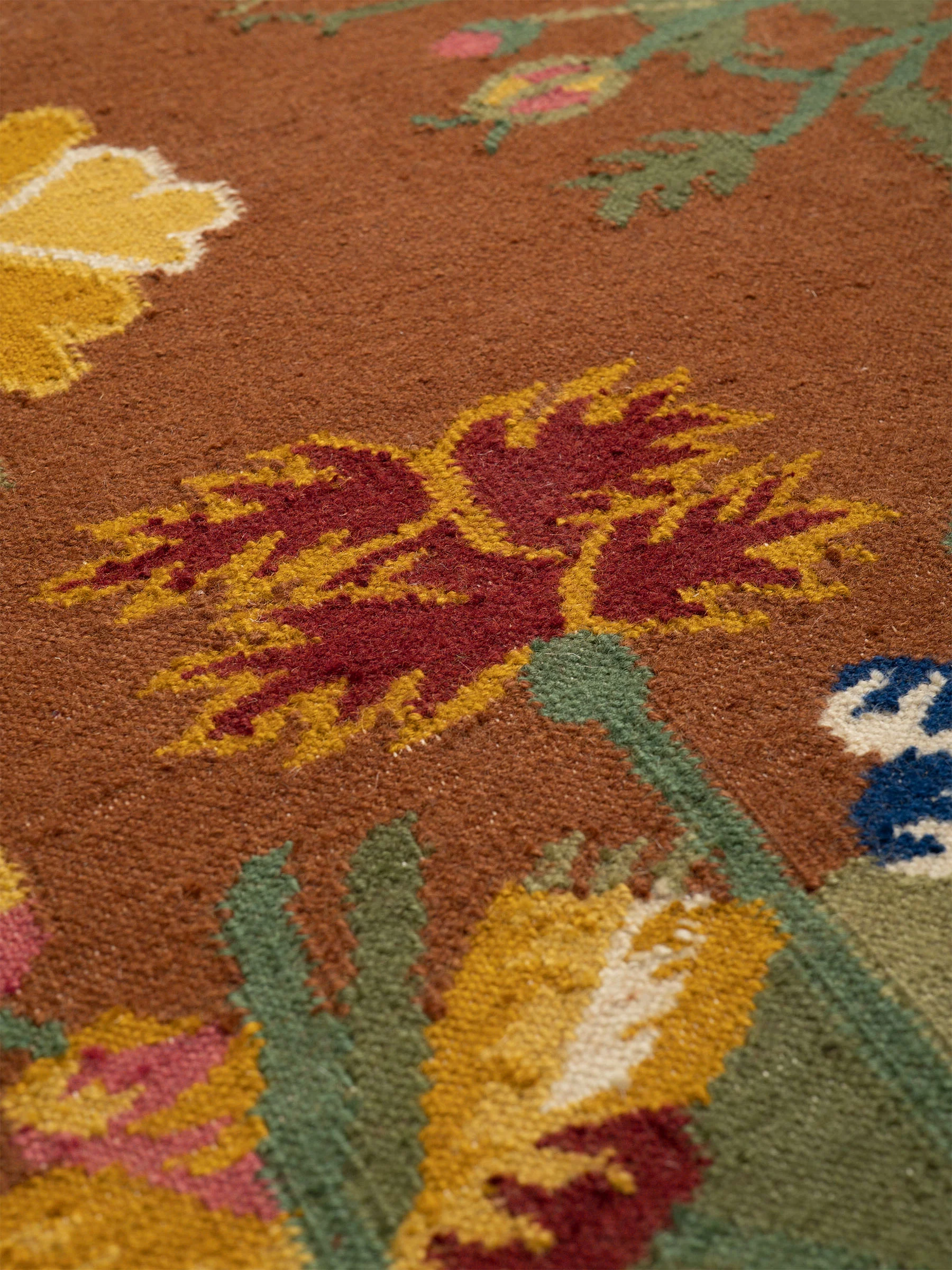 Gurli Rug Chestnut - Image 6